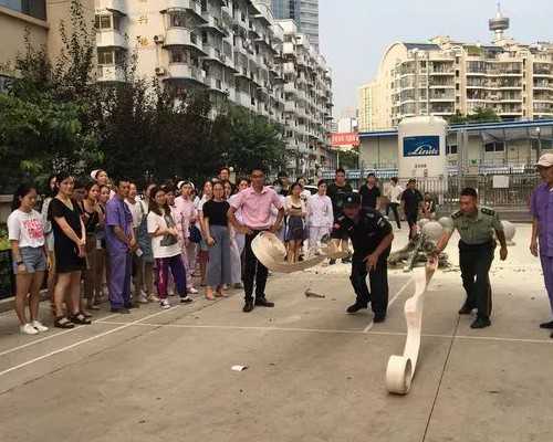 东莞2023试管婴儿做一次多少钱,东莞南山做输卵管堵塞造影多少钱